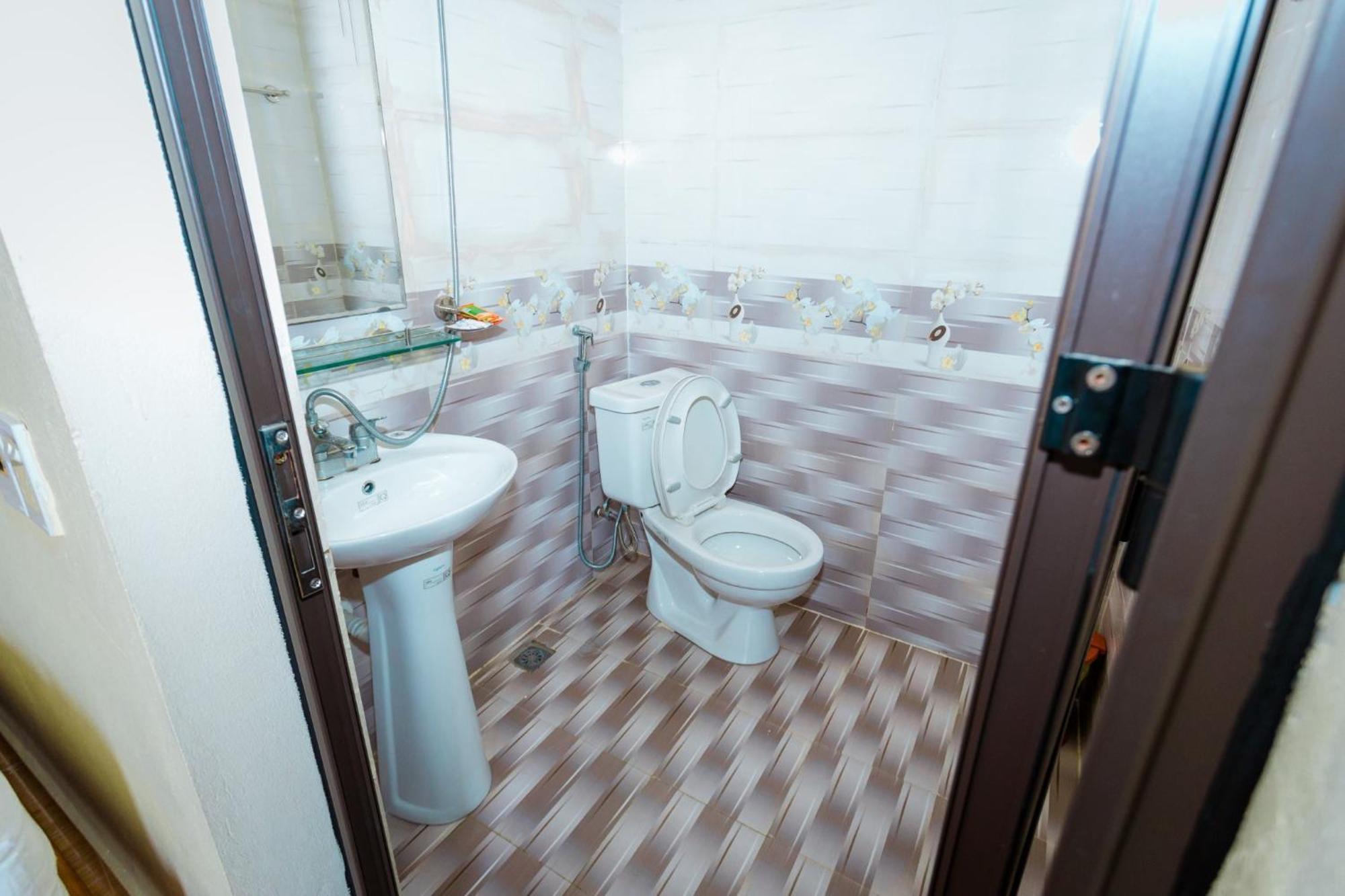 Hotel Co Cuc Cu Lac Luaran gambar